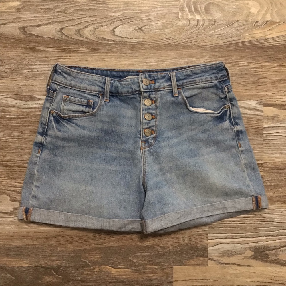 Old Navy High Rise Button Fly Light Rinse Cuffed Denim Shorts 6